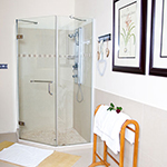 7 rooms en-suite each shower, toilet & basin